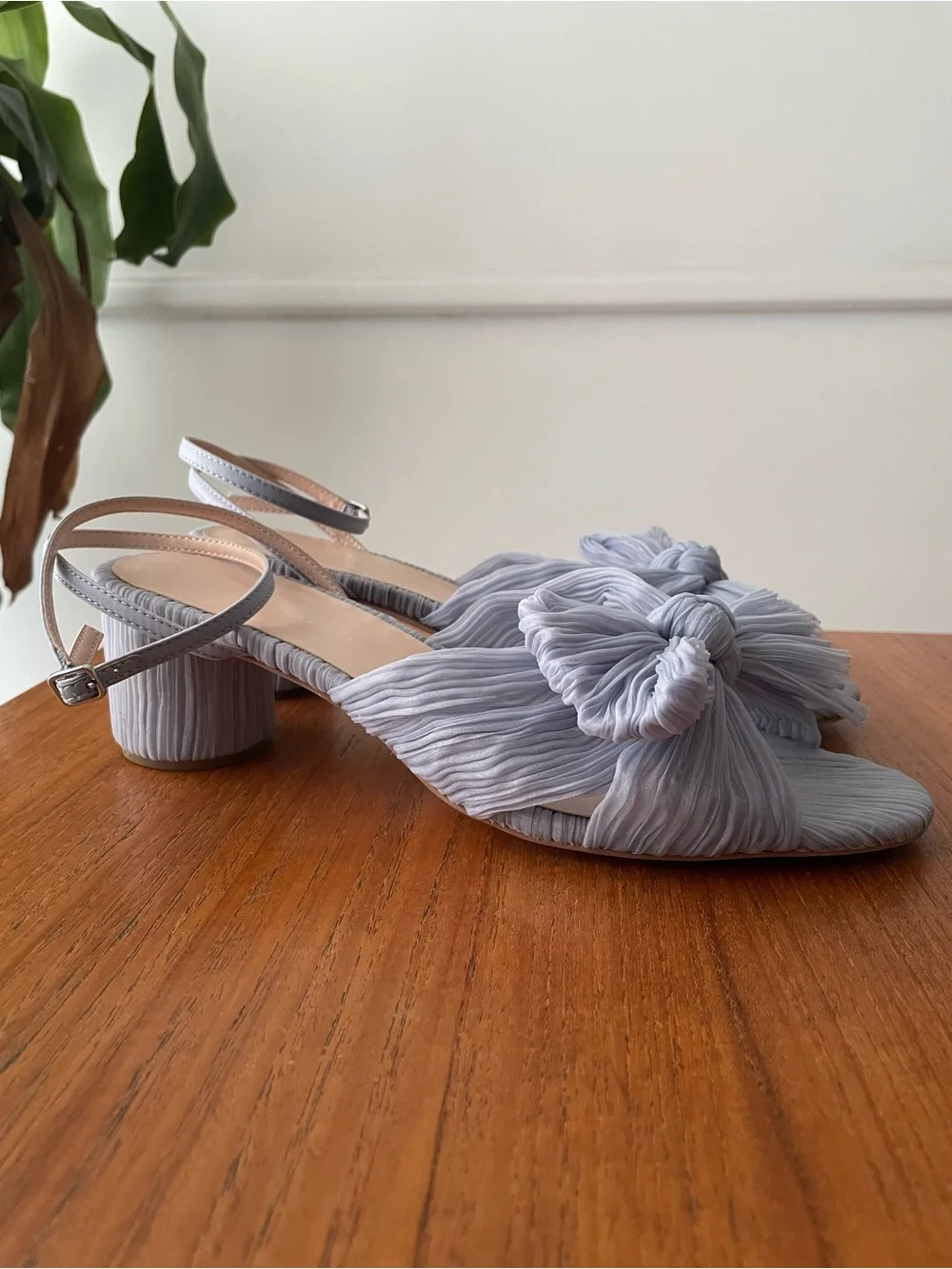 Loeffler Randall Dahlia Blue Pleated Bow Heel Size 9